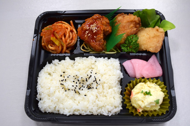 三味唐揚げ弁当